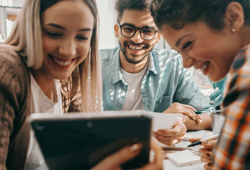 Human Resources Communication Strategy: Positivity and Empowerment